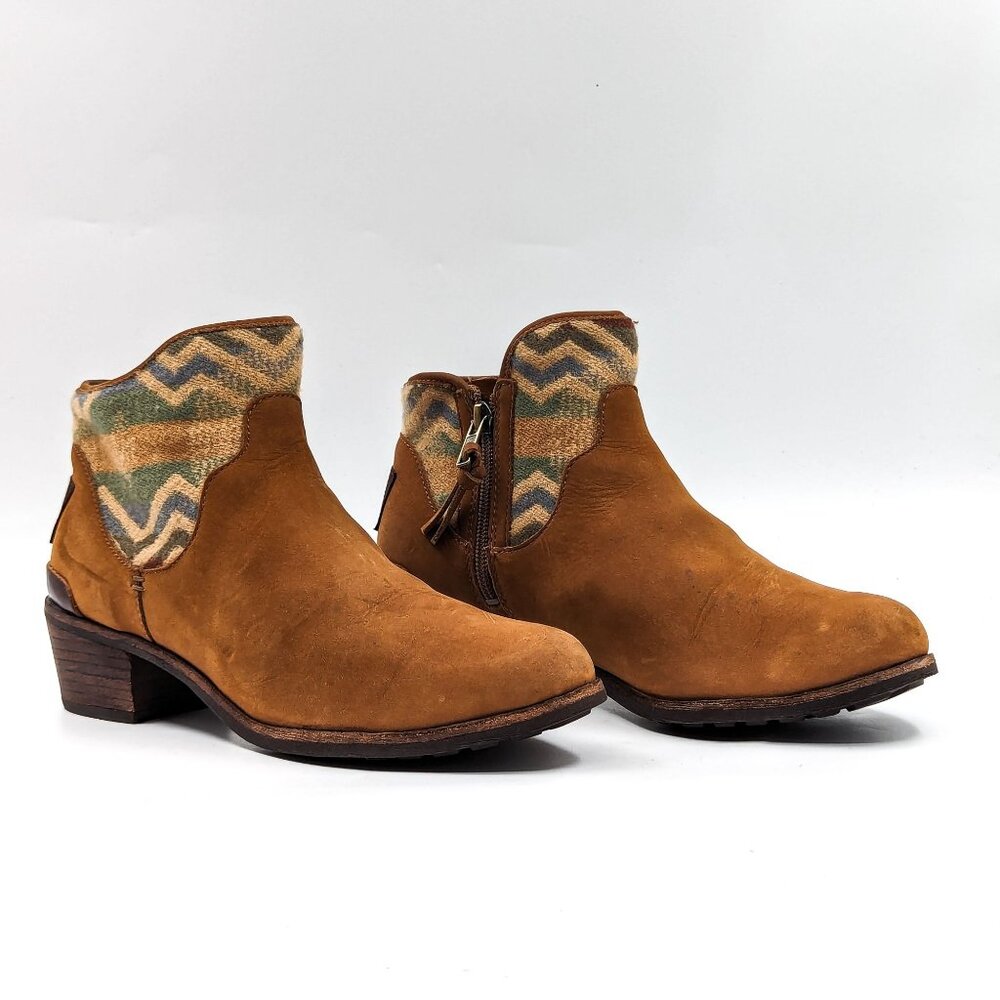 Pendleton UGG Women's Tan Suede Ankle Booties with Chevron Fabric Collar 8.5
